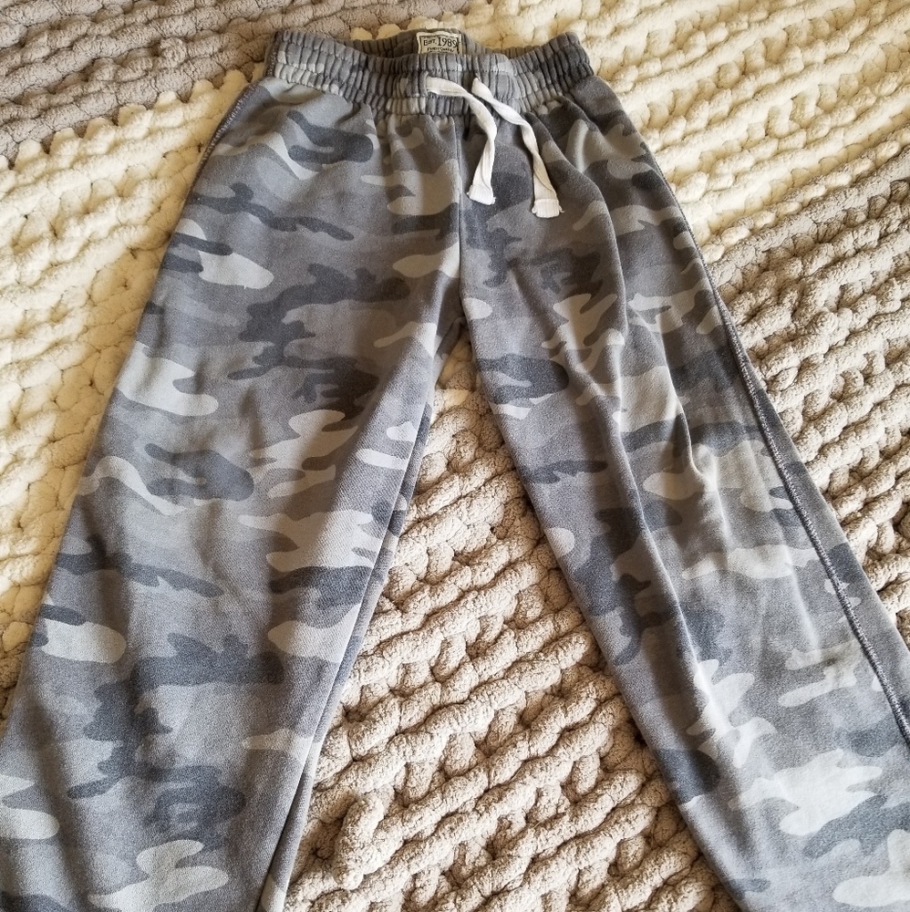 Boys camo sweats and long sleeve shirt